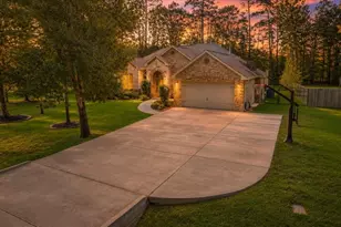 611 Parthenon Pl, New Caney, TX 77357 - Photo 3