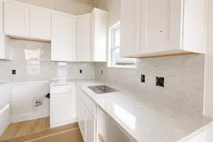 9011 Surry St, Houston, TX 77028 - Photo 3
