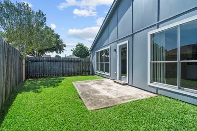 2210 Trail West Street, Sugar Land, TX 77478 - Photo 31