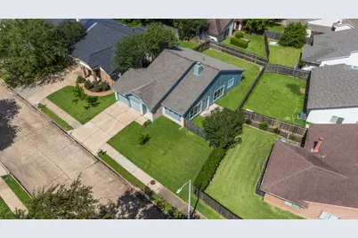 2210 Trail West Street, Sugar Land, TX 77478 - Photo 35