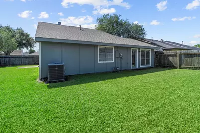 2210 Trail West Street, Sugar Land, TX 77478 - Photo 33