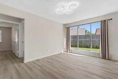 2210 Trail West Street, Sugar Land, TX 77478 - Photo 9