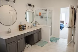 315 Vantage Pointe Cir, League City, TX 77573 - Photo 11