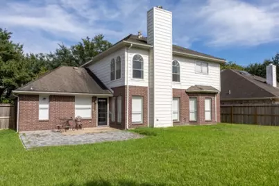 315 Vantage Pointe Circle, League City, TX 77573 - Photo 19