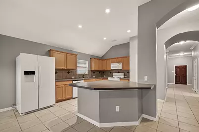 407 Abbey Lane, League City, TX 77573 - Photo 9