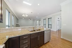 5525 Kiam St, Houston, TX 77007 - Photo 1