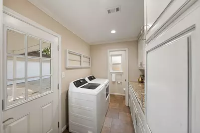 14907 Kimberley Lane, Houston, TX 77079 - Photo 37