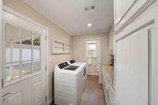 14907 Kimberley Ln, Houston, TX 77079 - Photo 37