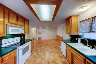 817 Cedar St, Deer Park, TX 77536 - Photo 7