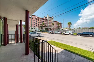 1816 20th St, Galveston, TX 77550 - Photo 5