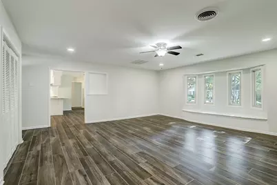 4134 Hill Oak Drive, Houston, TX 77092 - Photo 7