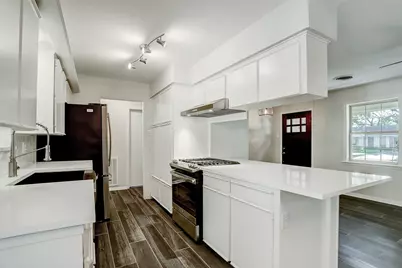 4134 Hill Oak Drive, Houston, TX 77092 - Photo 5
