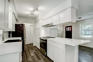 4134 Hill Oak Dr, Houston, TX 77092 - Photo 5
