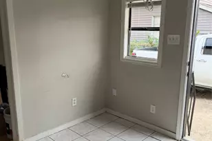 1611 Common St, Houston, TX 77009 - Photo 3