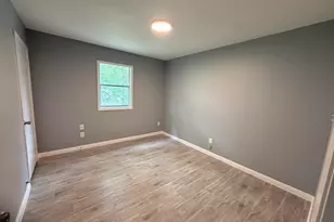 222 E John Alber Rd, Houston, TX 77037 - Photo 11
