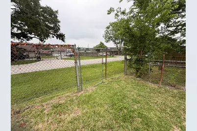 222 E John Alber Road, Houston, TX 77037 - Photo 19