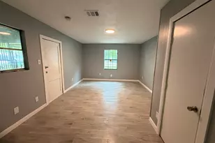 222 E John Alber Rd, Houston, TX 77037 - Photo 17
