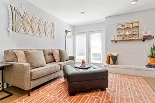 909 Reinli St, Austin, TX 78751 - Photo 5