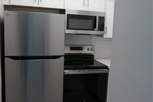 2100 Tanglewilde St, Houston, TX 77063 - Photo 7