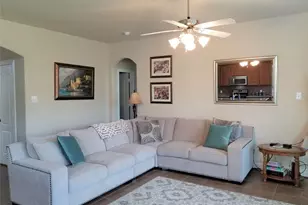 2566 Riverway Dr, Conroe, TX 77304 - Photo 3