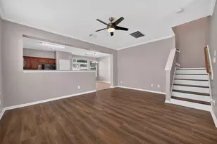 8126 Montague Manor Ln, Houston, TX 77072 - Photo 9