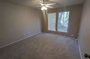51 E Mistybreeze Cir, The Woodlands, TX 77381 - Photo 13