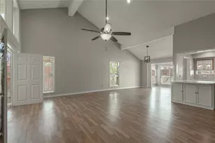 9 Lakeview Manor, Huntsville, TX 77340 - Photo 17