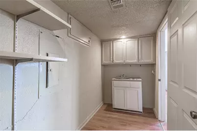 9 Lakeview Manor, Huntsville, TX 77340 - Photo 15