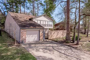 9 Lakeview Manor, Huntsville, TX 77340 - Photo 1