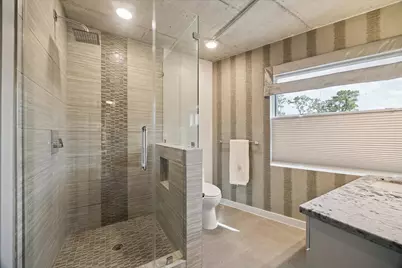 6007 Memorial Drive #304, Houston, TX 77007 - Photo 19