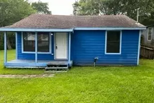 6710 Phillips Ln, Hitchcock, TX 77563 - Photo 1