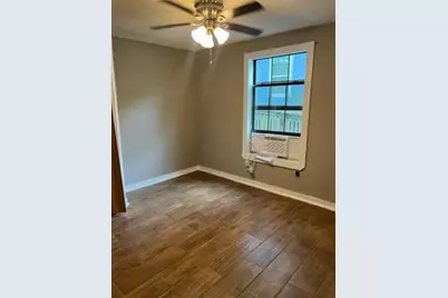 6710 Phillips Lane, Hitchcock, TX 77563 - Photo 15
