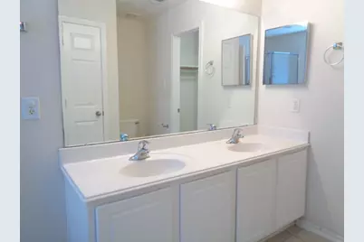 17147 Oakwood Chase Drive, Spring, TX 77379 - Photo 13