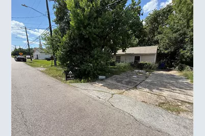 707 E 40th 1/2 Street, Houston, TX 77022 - Photo 3