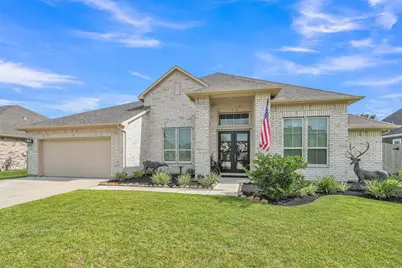 1541 N Blue Bonnet Lane, Angleton, TX 77515 - Photo 1