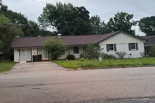 120 Parkgate St, Conroe, TX 77304 - Photo 1
