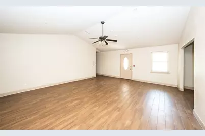 120 Parkgate Street, Conroe, TX 77304 - Photo 17