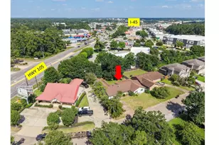 120 Parkgate St, Conroe, TX 77304 - Photo 1