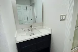 11915 Greenmesa Dr, Houston, TX 77044 - Photo 13