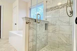 90 N Creekmist Pl, The Woodlands, TX 77385 - Photo 29