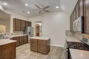 90 N Creekmist Pl, The Woodlands, TX 77385 - Photo 15