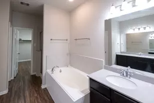 17039 Amarose Dr, Houston, TX 77090 - Photo 11