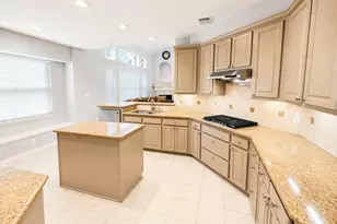 15 Oakmont Ct, Jersey Village, TX 77064 - Photo 7