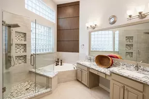 15 Oakmont Ct, Jersey Village, TX 77064 - Photo 3