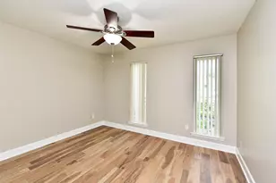 11311 Brighton Ln, Meadows Place, TX 77477 - Photo 25