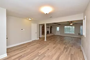11311 Brighton Ln, Meadows Place, TX 77477 - Photo 7