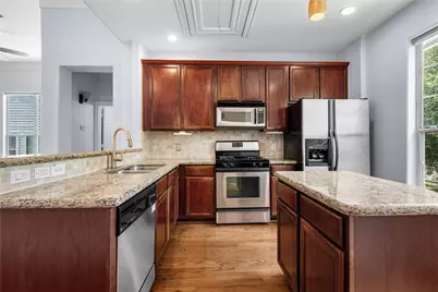 5949 Kiam Street Street, Houston, TX 77007 - Photo 9