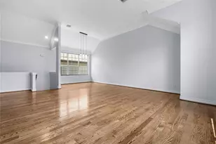 5949 Kiam Street St, Houston, TX 77007 - Photo 7