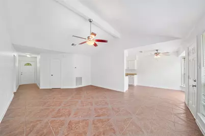 3226 Dragonwick Drive, Houston, TX 77045 - Photo 3