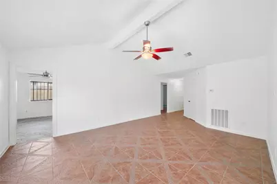 3226 Dragonwick Drive, Houston, TX 77045 - Photo 5